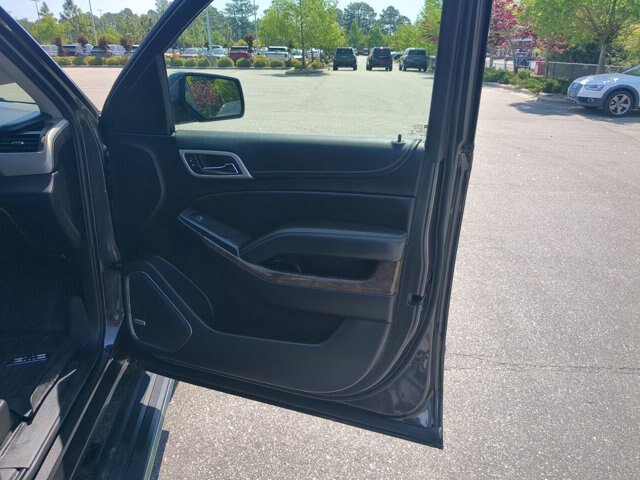 Used 2018 GMC Yukon Denali w/ Denali Ultimate Package AWD/4WD image 36