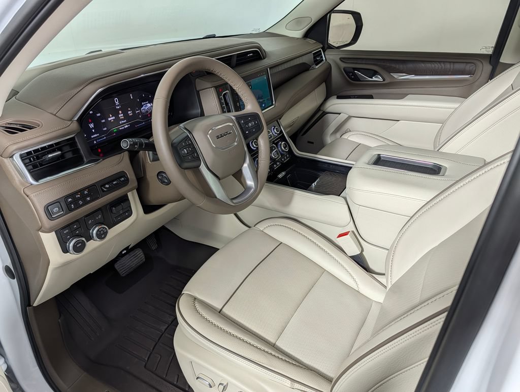Used 2023 GMC Yukon XL Denali w/ Max Trailering Package AWD/4WD image 23