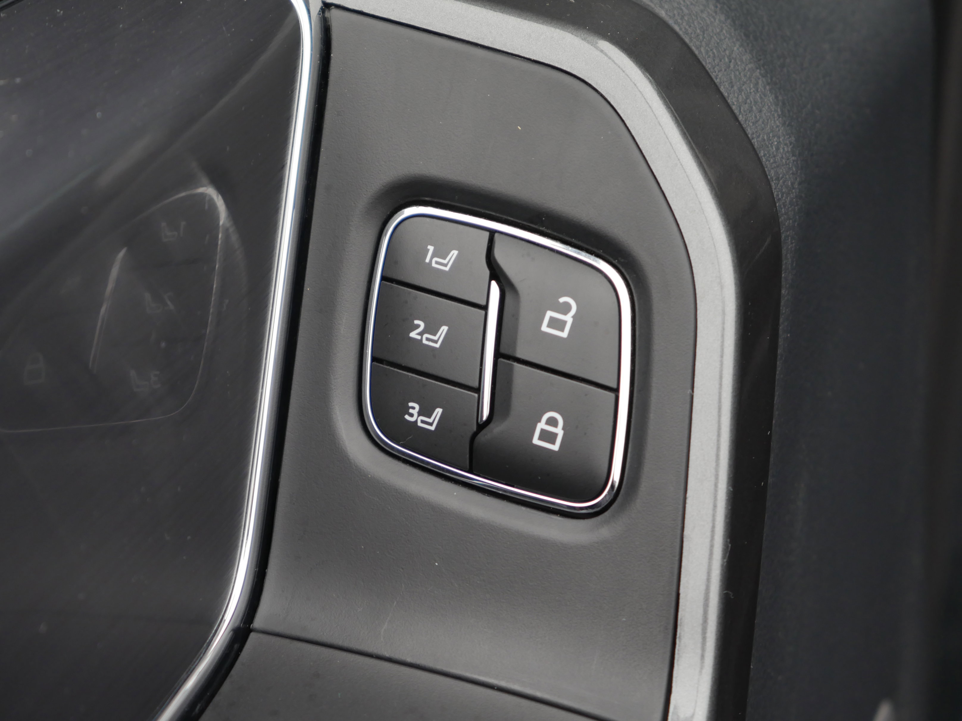 Certified 2023 Ford F150 Lariat w/ Equipment Group 502A High image 40