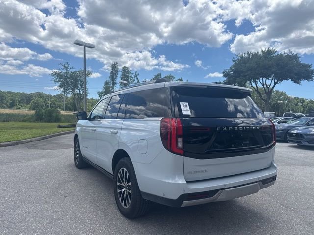 Certified 2025 Ford Expedition Platinum AWD/4WD image 4