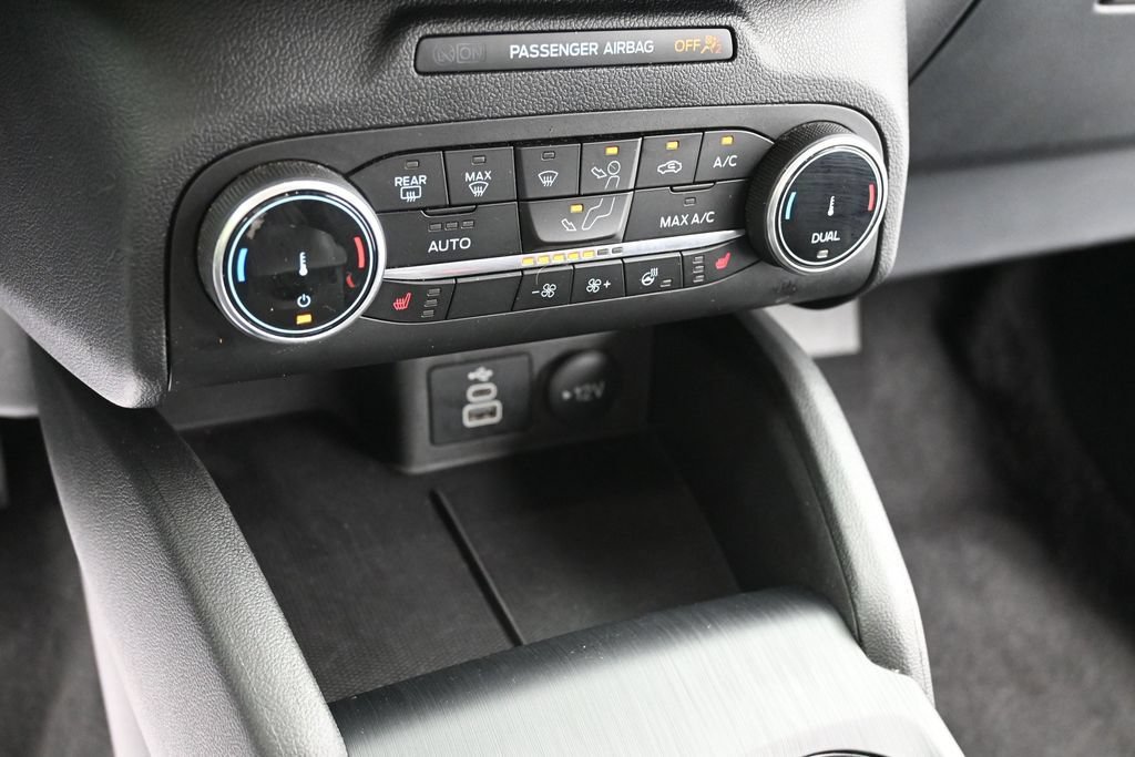 Certified 2024 Ford Escape Active AWD/4WD image 11