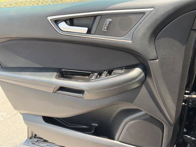 Certified 2017 Ford Edge SEL AWD/4WD image 16