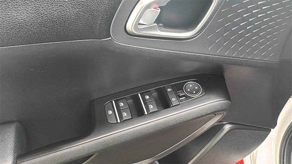 Used 2020 Kia Soul GT-Line image 19