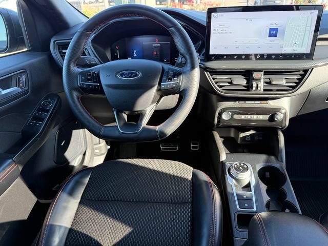 Certified 2024 Ford Escape ST-Line w/ Tech Pack #1 AWD/4WD image 8