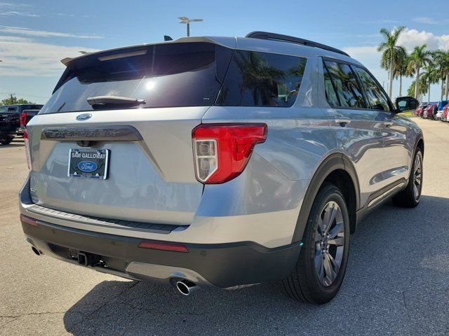 Certified 2023 Ford Explorer XLT w/ Equipment Group 202A RWD image 6