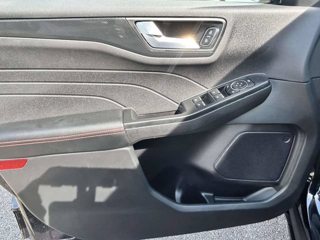 Certified 2026 Ford Escape ST-Line FWD image 16