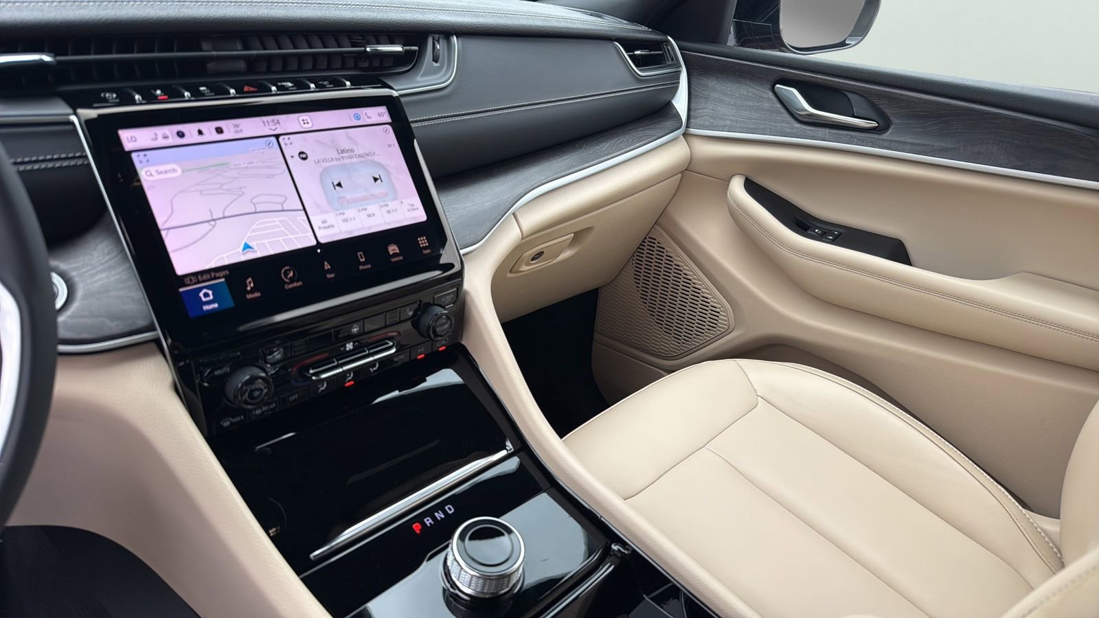 Used 2023 Jeep Grand Cherokee Limited RWD image 19