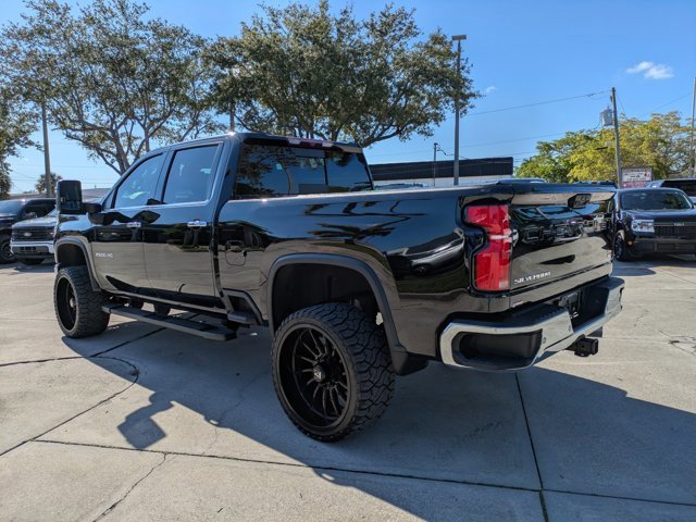 Used 2024 Chevrolet Silverado 2500 LTZ w/ LTZ Convenience Package image 2