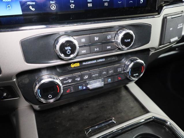Certified 2022 Ford F250 Lariat w/ Lariat Ultimate Package AWD/4WD image 18