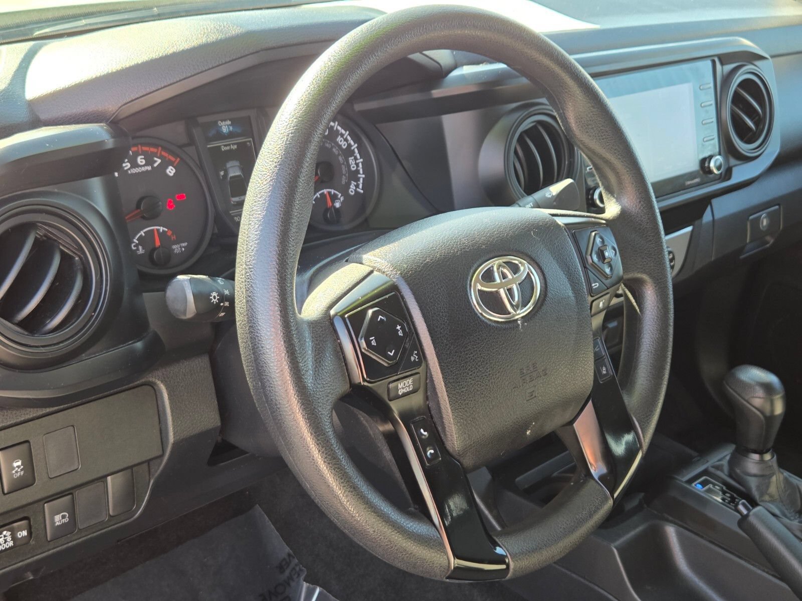Used 2022 Toyota Tacoma SR RWD image 18