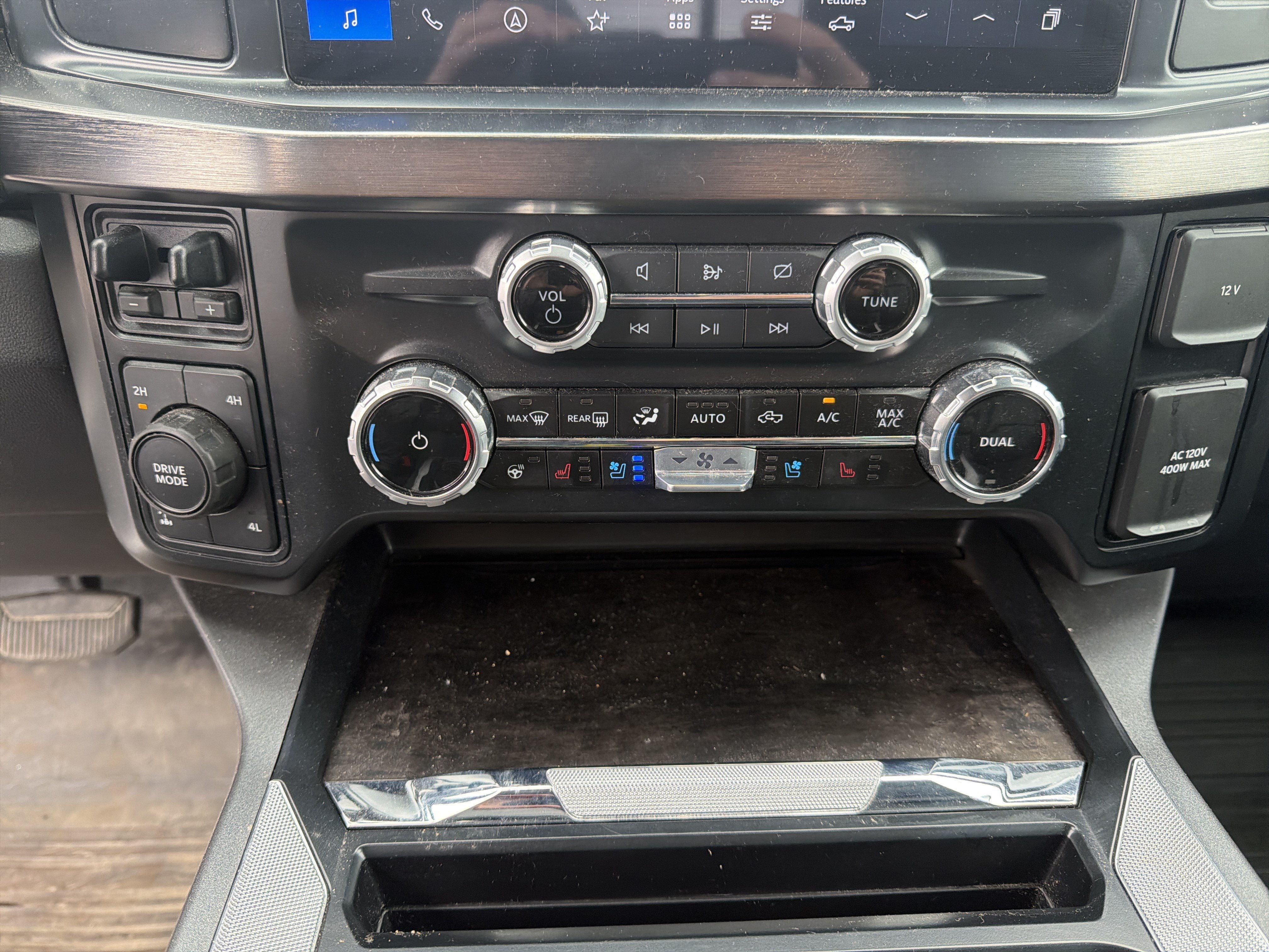 Certified 2023 Ford F250 Lariat w/ Sport Appearance Package AWD/4WD image 46