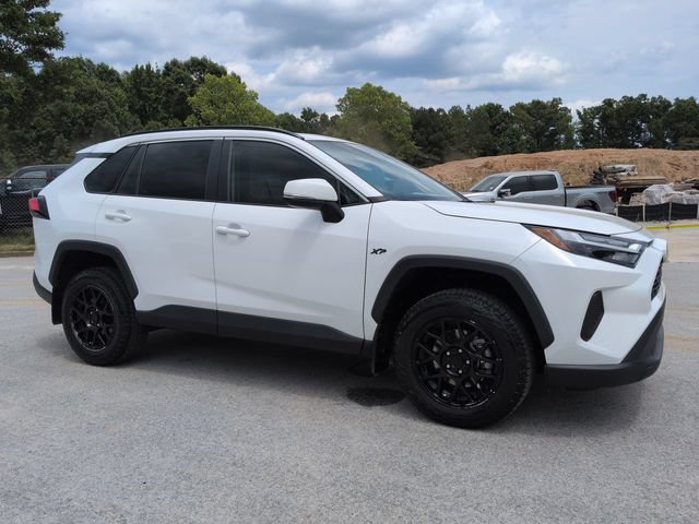 Used 2024 Toyota RAV4 XLE w/ Convenience Package FWD image 2
