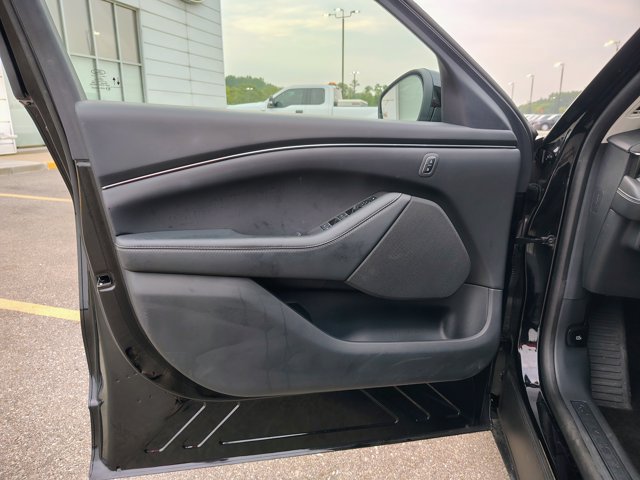 Certified 2025 Ford Mustang Mach-E Select AWD/4WD image 10
