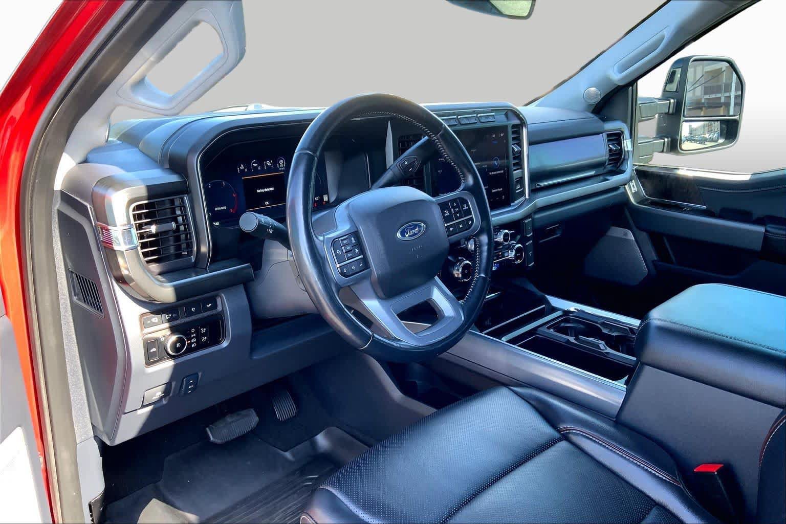 Certified 2024 Ford F250 Lariat w/ Lariat Ultimate Package AWD/4WD image 16