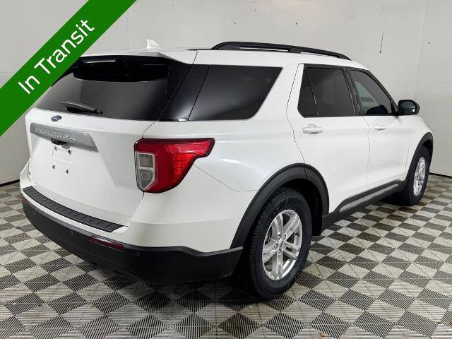 Certified 2023 Ford Explorer XLT RWD image 3
