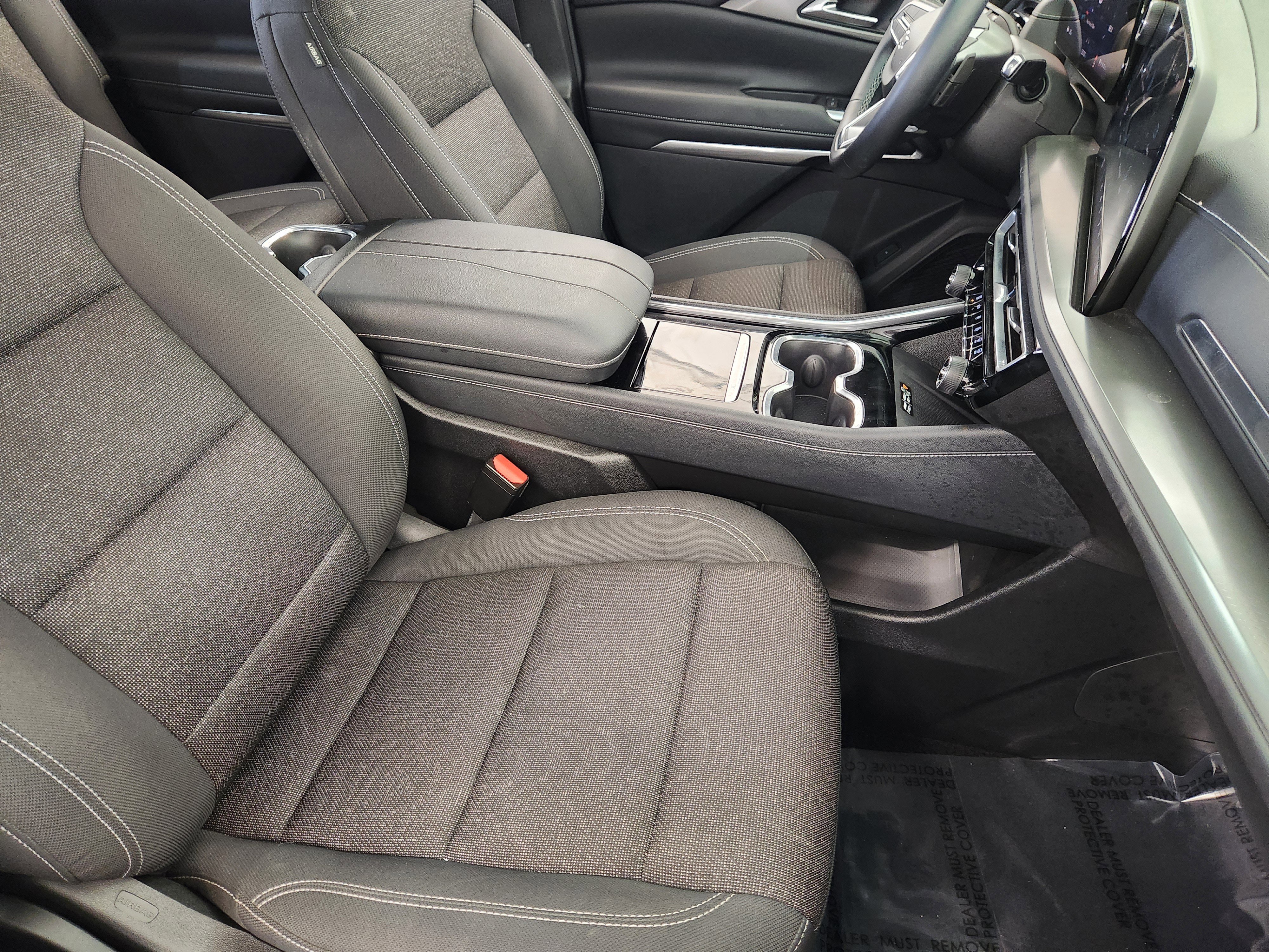 Used 2024 Chevrolet Traverse LT w/ Midnight/Sport Edition image 13