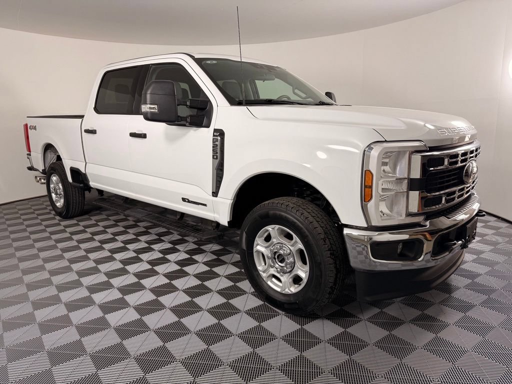 Certified 2025 Ford F250 XLT AWD/4WD image 5