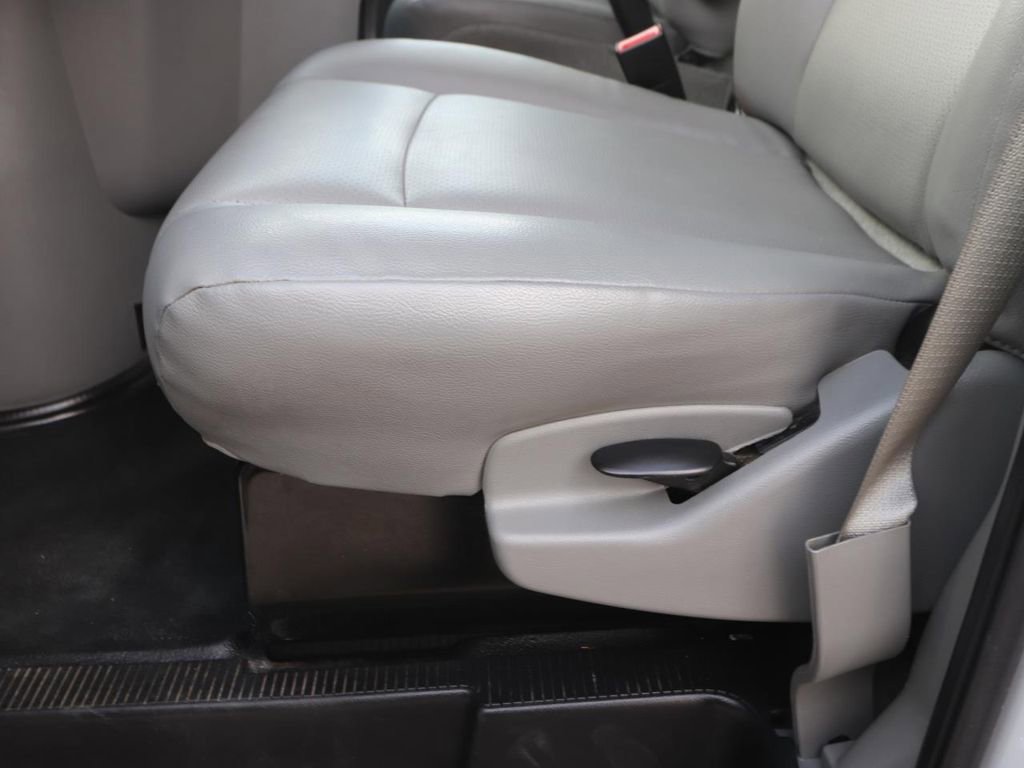 Certified 2023 Ford E-350 and Econoline 350 Super Duty w/ Power Windows & Locks Group RWD image 17