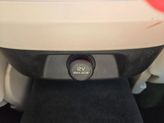 Used 2019 Volvo S60 T6 Momentum w/ Multimedia Package image 22