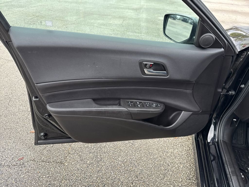 Used 2018 Acura ILX w/ Special Edition Package image 13