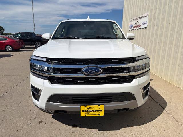 Certified 2024 Ford Expedition Limited AWD/4WD image 3
