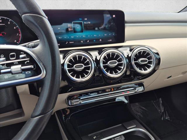 Used 2021 Mercedes-Benz A 220 image 12