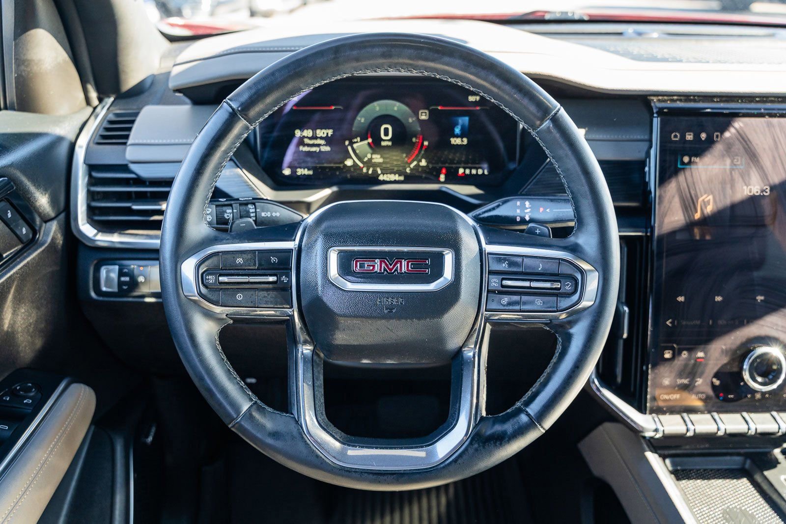 Used 2024 GMC Acadia Elevation w/ Black Edition image 24