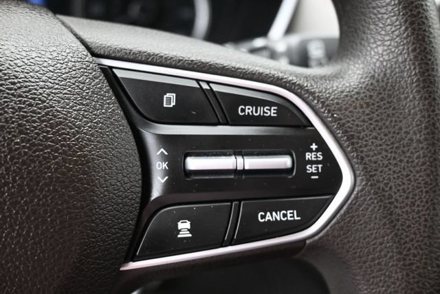 Used 2020 Hyundai Santa Fe SE FWD image 17