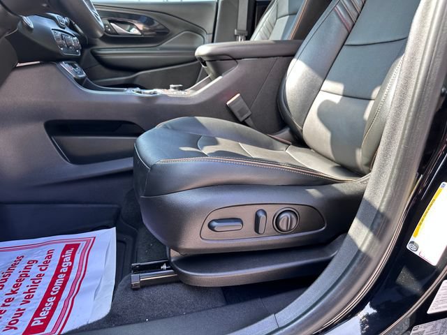 Used 2023 GMC Terrain AT4 w/ Tech Package AWD/4WD image 12