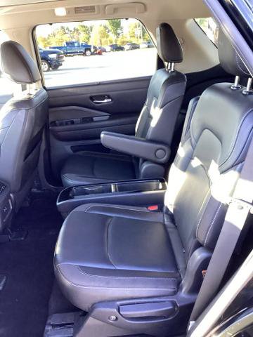 Used 2023 Nissan Pathfinder SL w/ SL Premium Package AWD/4WD image 6