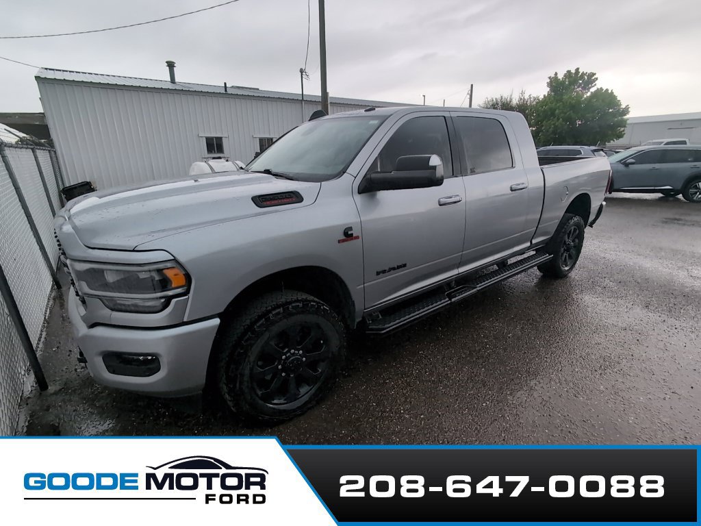 Used 2022 RAM 2500 Big Horn w/ Level C Equiment Group AWD/4WD image 2