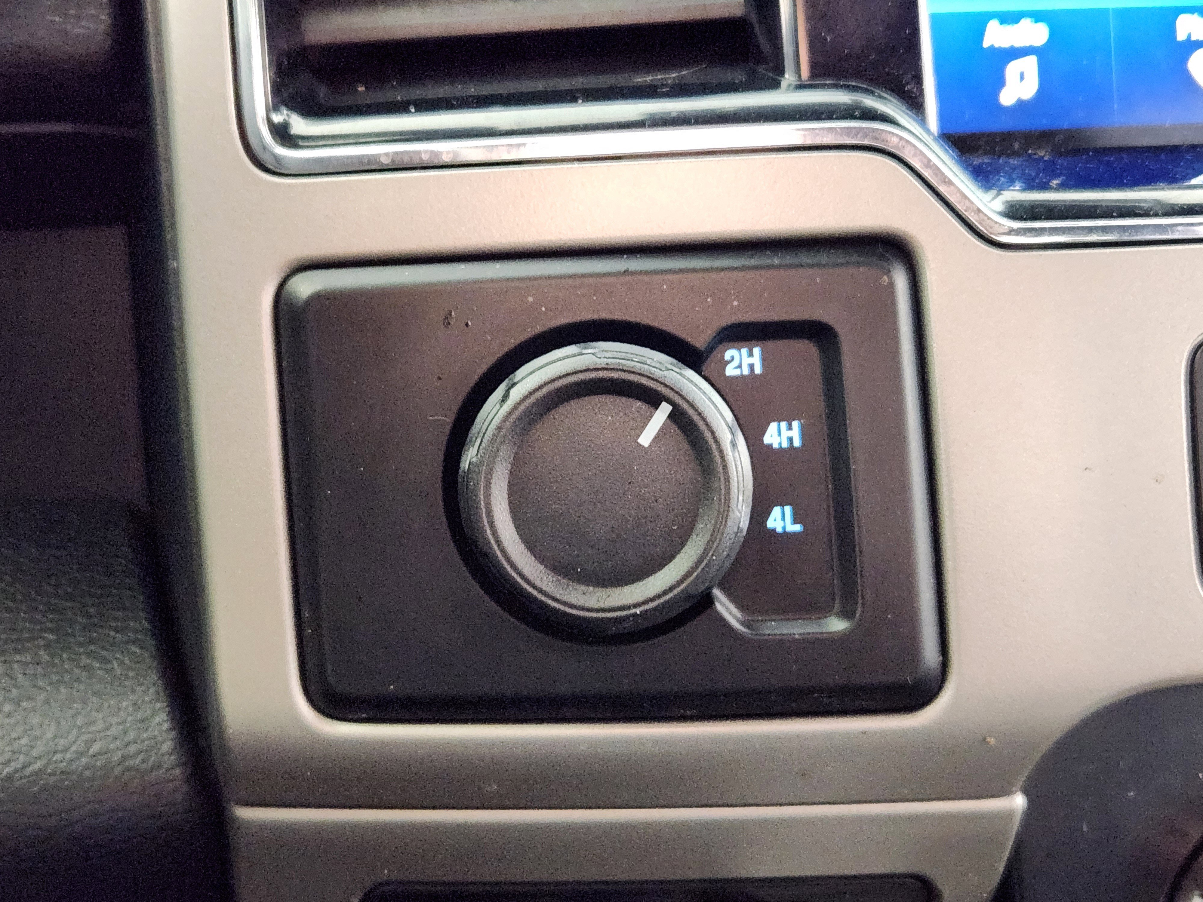 Certified 2022 Ford F350 Lariat image 26