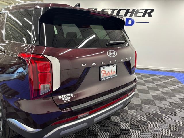 Used 2023 Hyundai Palisade Limited w/ Cargo Package FWD image 8
