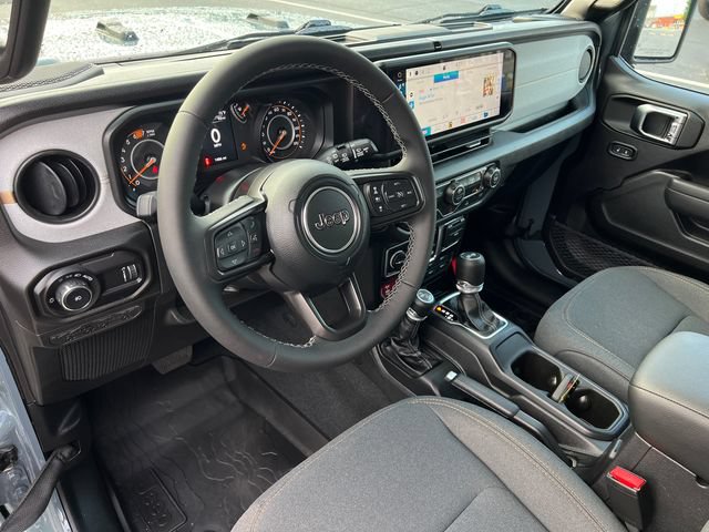 Used 2026 Jeep Wrangler Sport AWD/4WD image 26