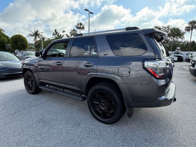 Used 2021 Toyota 4Runner SR5 Premium w/ Moonroof Package RWD image 10
