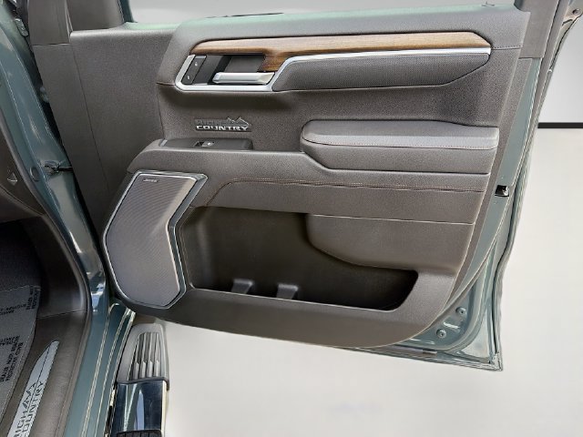 Used 2026 Chevrolet Silverado 1500 High Country w/ High Country Premium Package RWD image 32