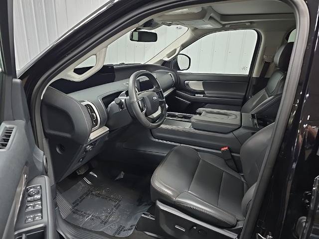 Certified 2025 Ford Expedition Active AWD/4WD image 33