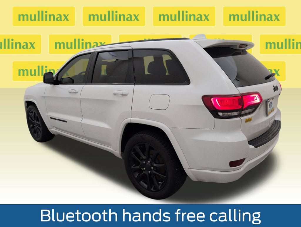 Used 2020 Jeep Grand Cherokee Altitude RWD image 14