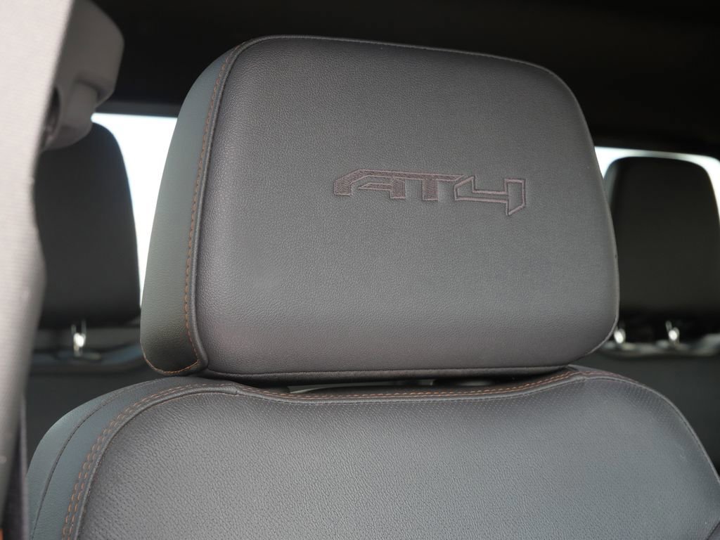 Used 2024 GMC Sierra 2500 AT4 w/ AT4 Premium Plus Package AWD/4WD image 23