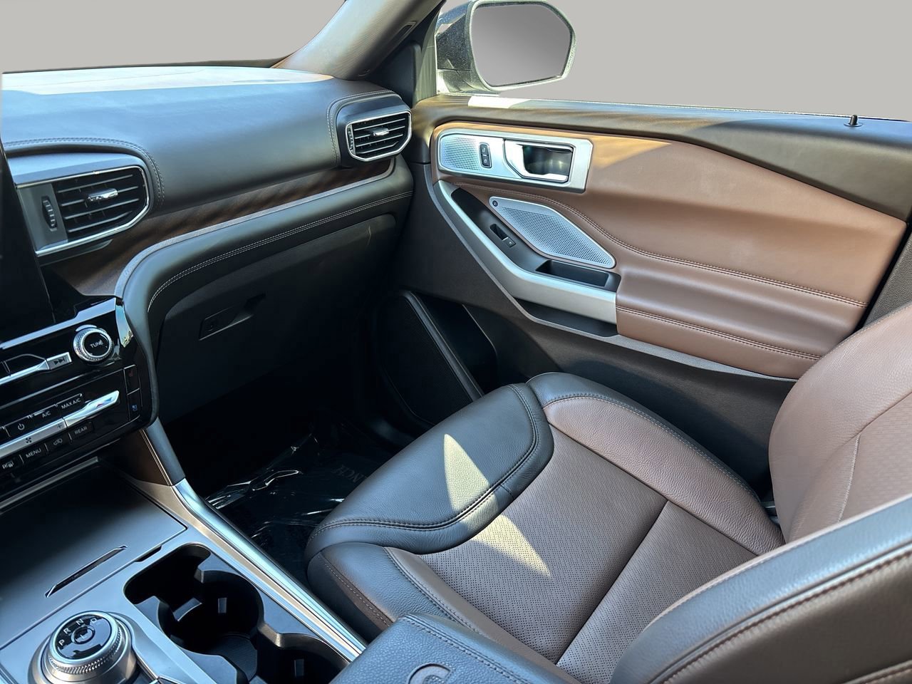 Certified 2024 Ford Explorer King Ranch w/ Technology Package image 23