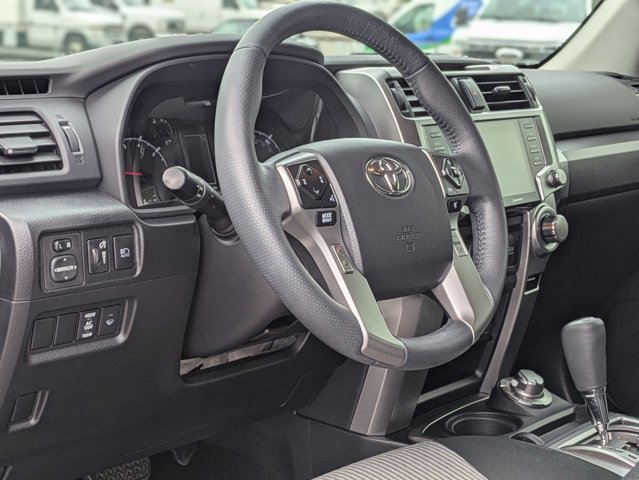 Used 2022 Toyota 4Runner SR5 AWD/4WD image 9