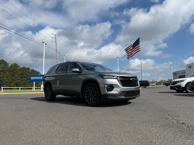 Used 2023 Chevrolet Traverse RS image 6