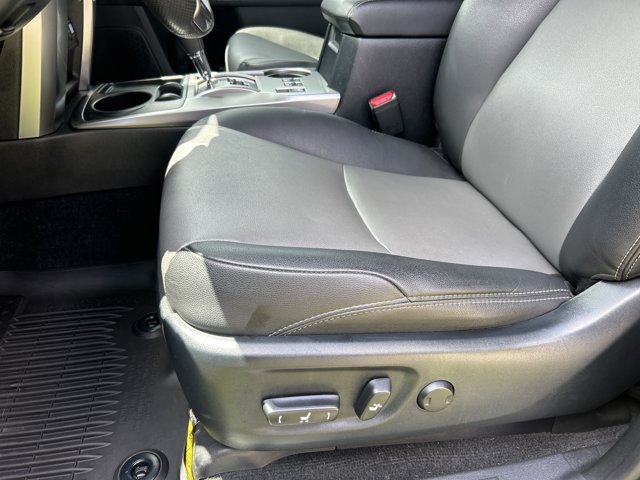 Used 2021 Toyota 4Runner SR5 Premium w/ Moonroof Package RWD image 15