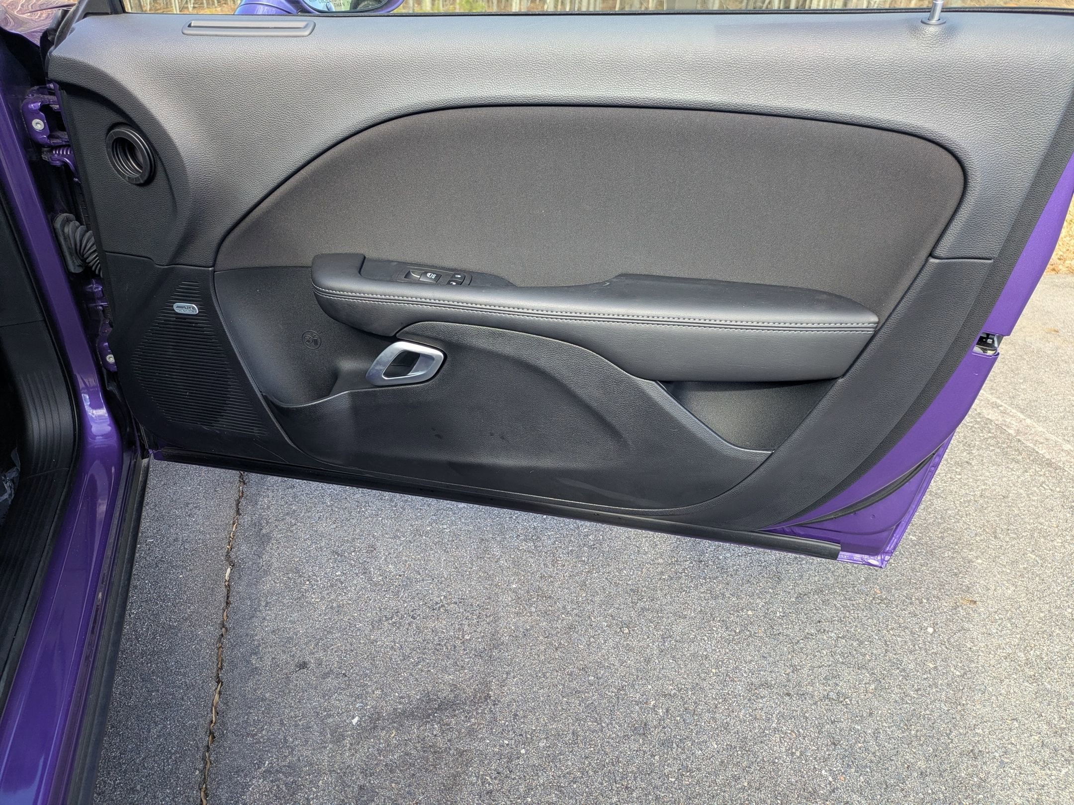 Used 2023 Dodge Challenger R/T w/ Blacktop Package image 28