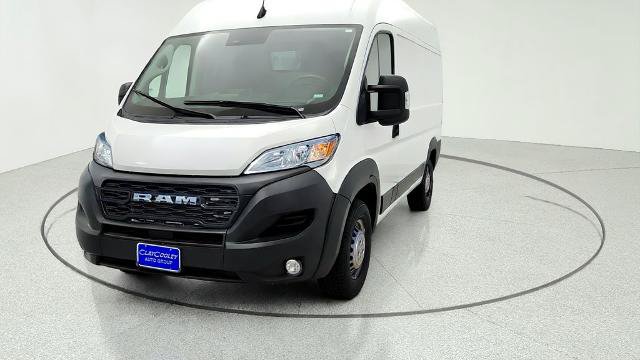 Used 2024 RAM ProMaster 2500 w/ Convenience Group FWD image 2