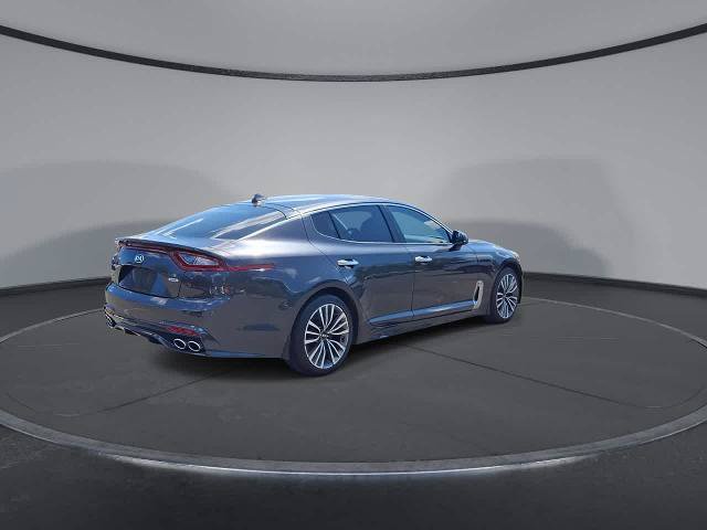 Used 2019 Kia Stinger AWD/4WD image 8