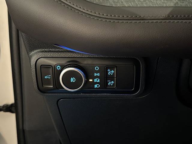 Certified 2025 Ford Explorer Platinum w/ Ultimate Package image 19