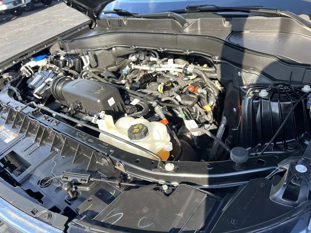 Certified 2024 Ford Explorer XLT w/ Equipment Group 202A AWD/4WD image 10