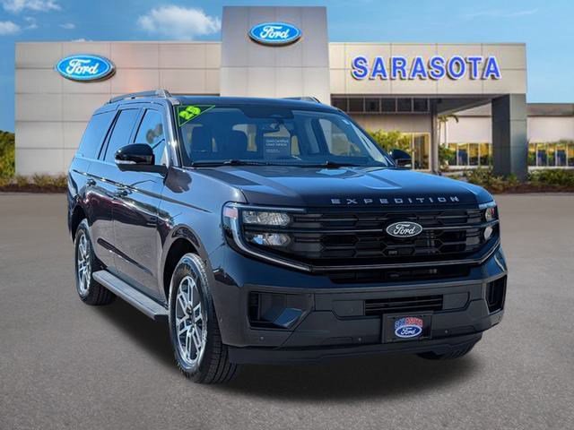 Certified 2025 Ford Expedition Active image 7