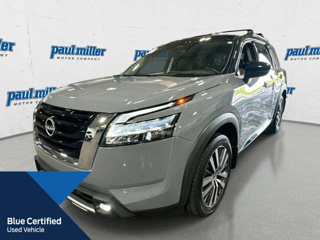Used 2022 Nissan Pathfinder Platinum w/ Cargo Package AWD/4WD image 1
